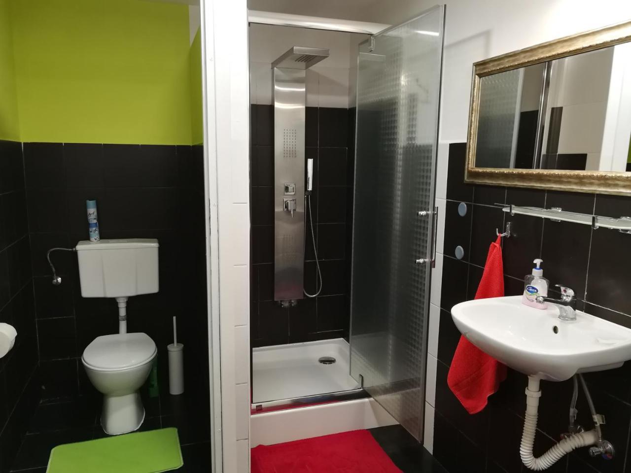 Cosy Dungeon Double Room With Ac Krakow Exterior photo